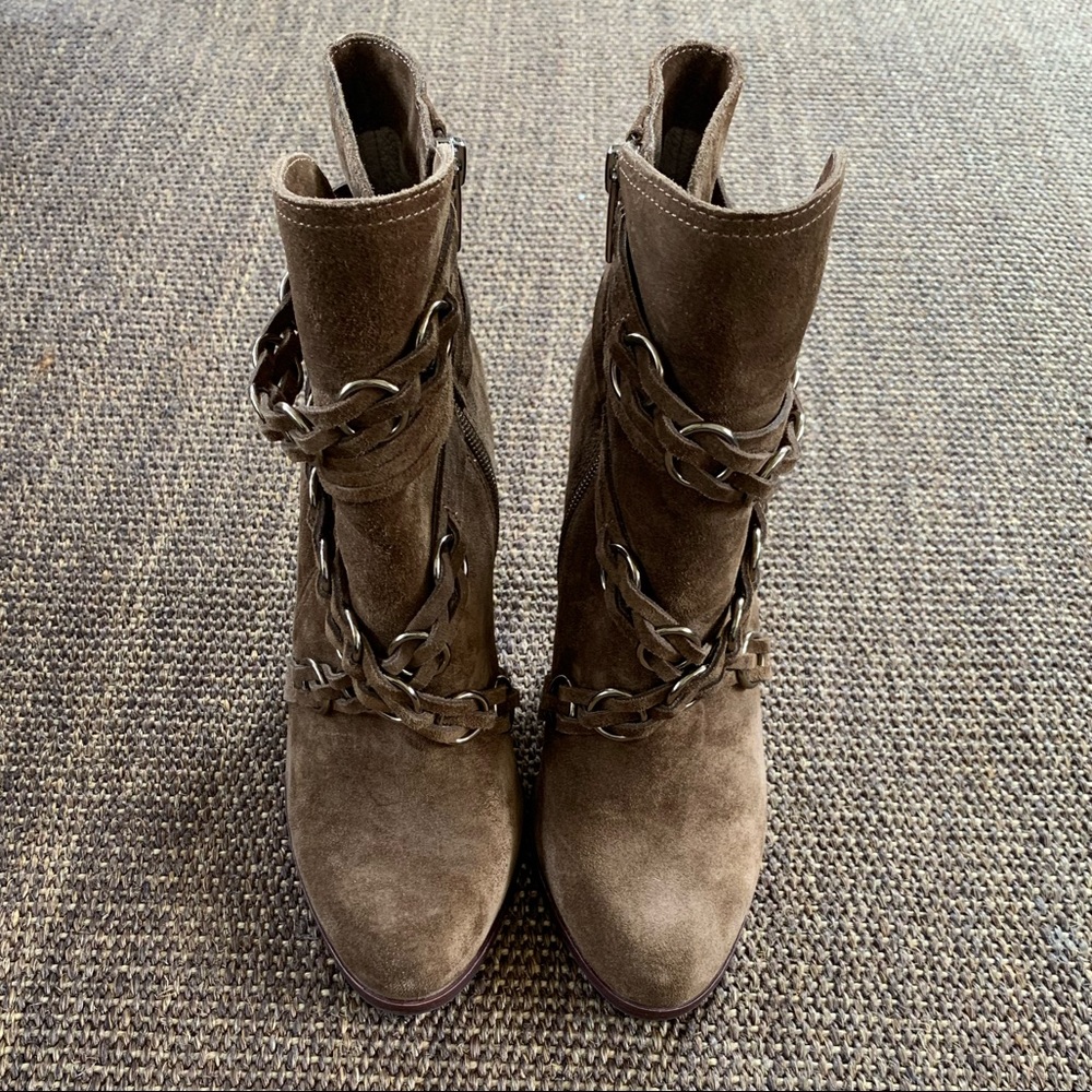 John Camuto Rubidio brown suede booties